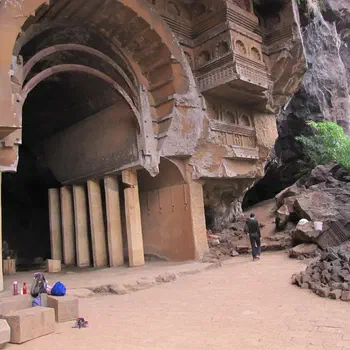 Kondana-caves-06